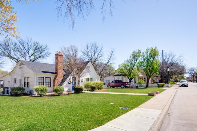 837 E Wall Street, Colleyville, TX 76051