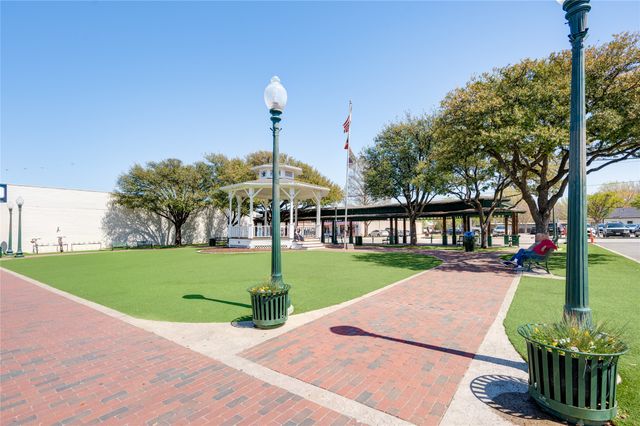 837 E Wall Street, Colleyville, TX 76051