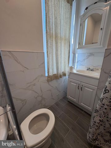 2246 S FELTON ST, Philadelphia, PA 19142