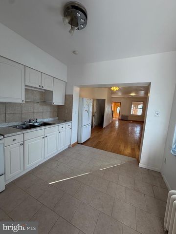 2246 S FELTON ST, Philadelphia, PA 19142