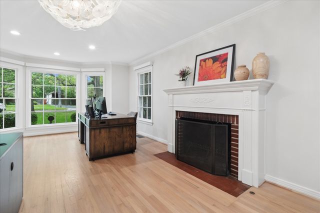 8106 San Benito Way, Dallas, TX 75218