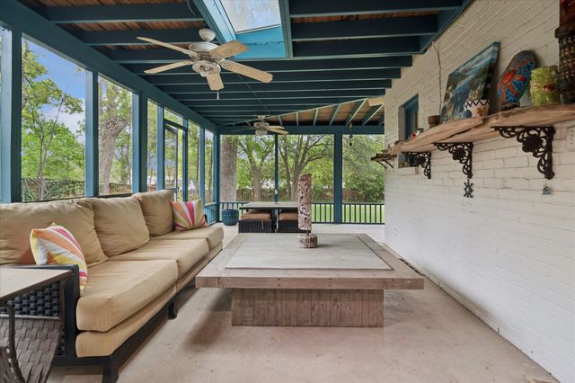 8106 San Benito Way, Dallas, TX 75218