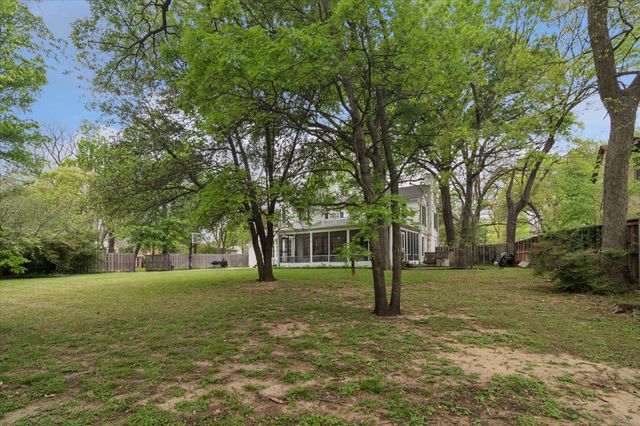 8106 San Benito Way, Dallas, TX 75218