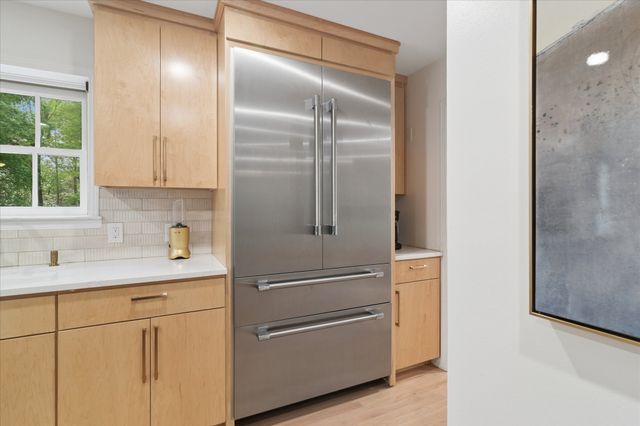 8106 San Benito Way, Dallas, TX 75218