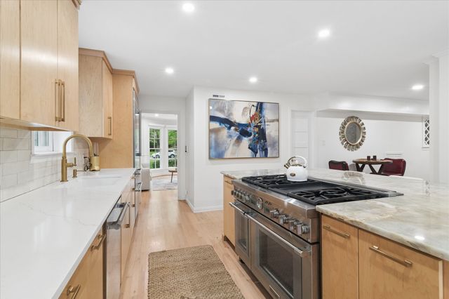 8106 San Benito Way, Dallas, TX 75218