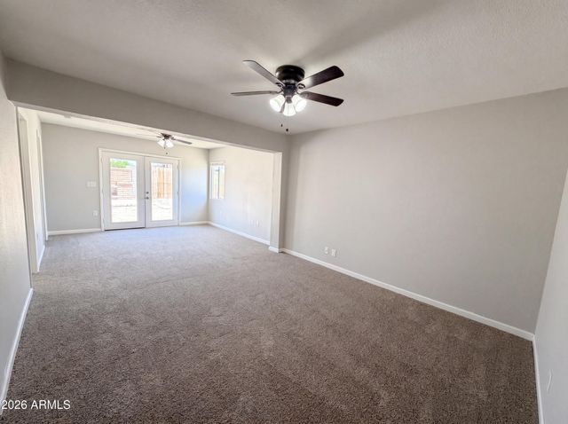 8631 S 6TH Street, Phoenix, AZ 85042