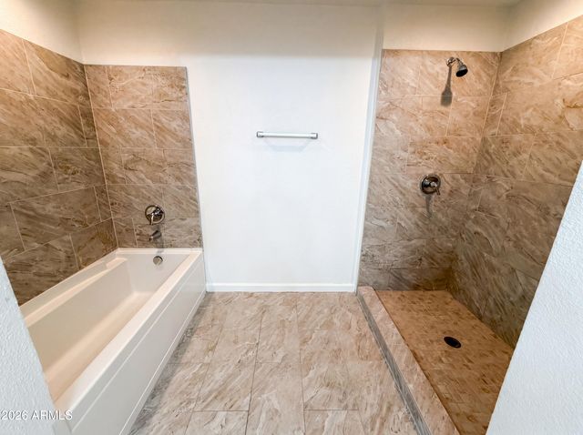 8631 S 6TH Street, Phoenix, AZ 85042