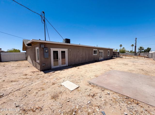8631 S 6TH Street, Phoenix, AZ 85042