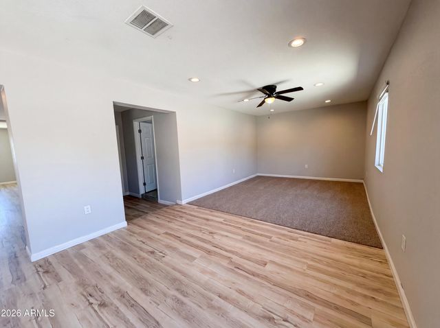 8631 S 6TH Street, Phoenix, AZ 85042
