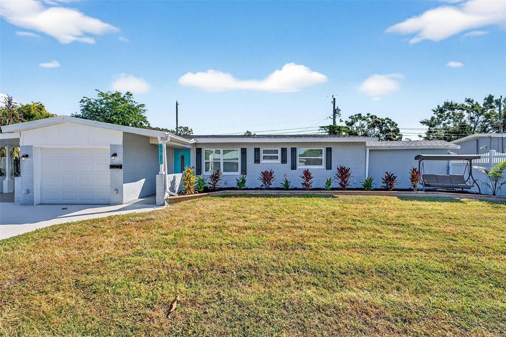 6965 21ST STREET N, St Petersburg, FL 33702