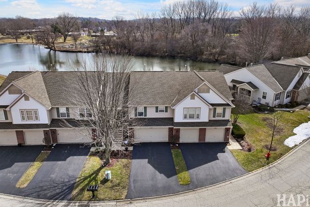 1167 N Oakwood Drive 32-3, Fox Lake, IL 60020