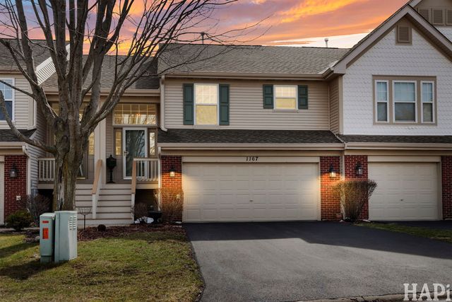 1167 N Oakwood Drive 32-3, Fox Lake, IL 60020