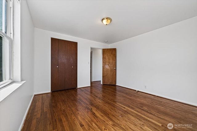 4153 39th Avenue SW, Seattle, WA 98116