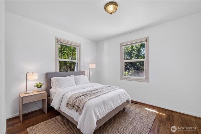 4153 39th Avenue SW, Seattle, WA 98116