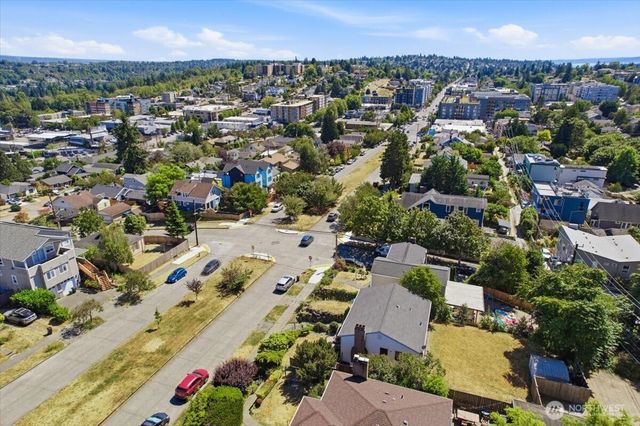 4153 39th Avenue SW, Seattle, WA 98116