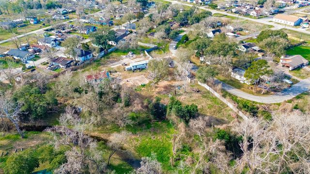 711 Cub Lane, Richmond, TX 77469