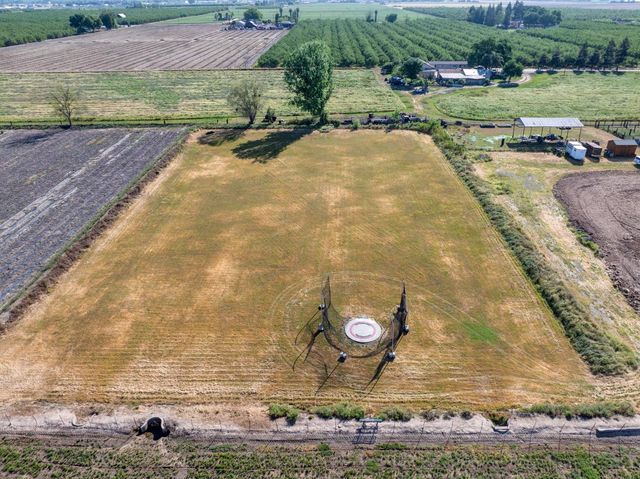 3725 W Simmons Rd, Turlock, CA 95380