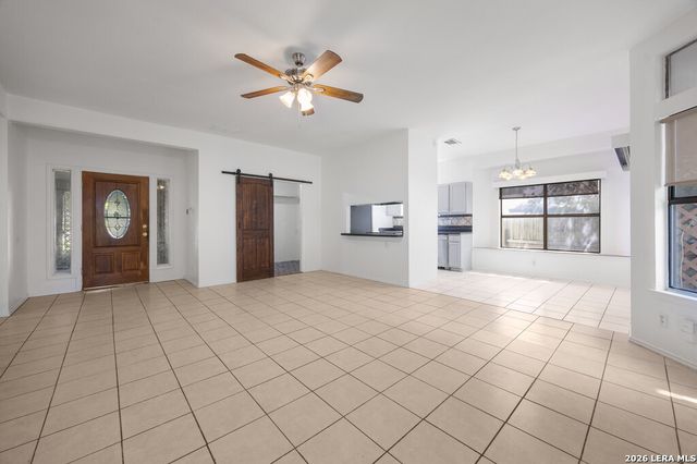 13171 FEATHER RIDGE DR, San Antonio, TX 78233