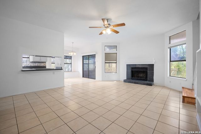 13171 FEATHER RIDGE DR, San Antonio, TX 78233