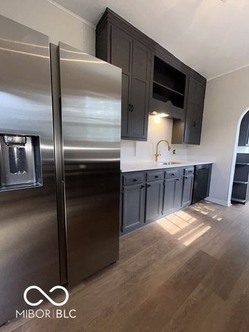 811 N Dequincy Street, Indianapolis, IN 46201