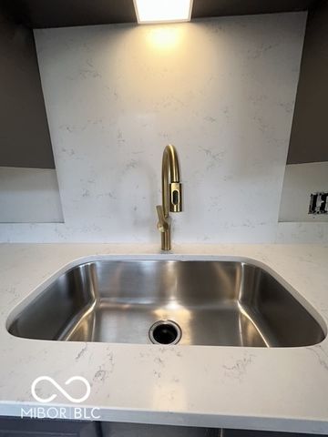 811 N Dequincy Street, Indianapolis, IN 46201