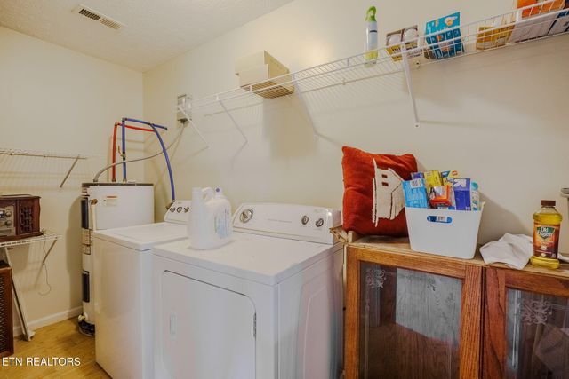 1504 Cloverdale Court, Sevierville, TN 37862