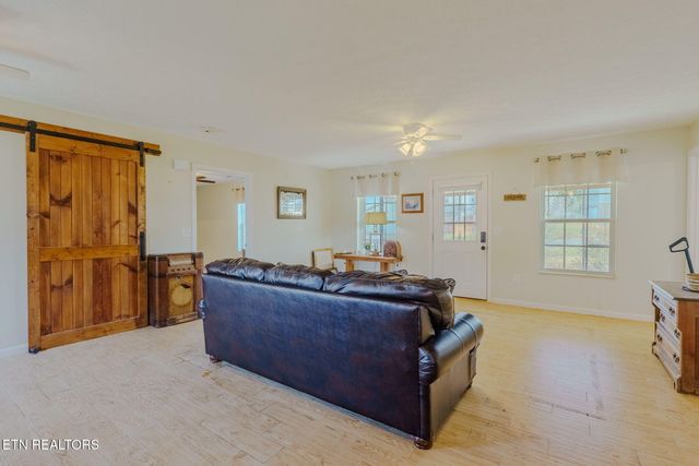 1504 Cloverdale Court, Sevierville, TN 37862