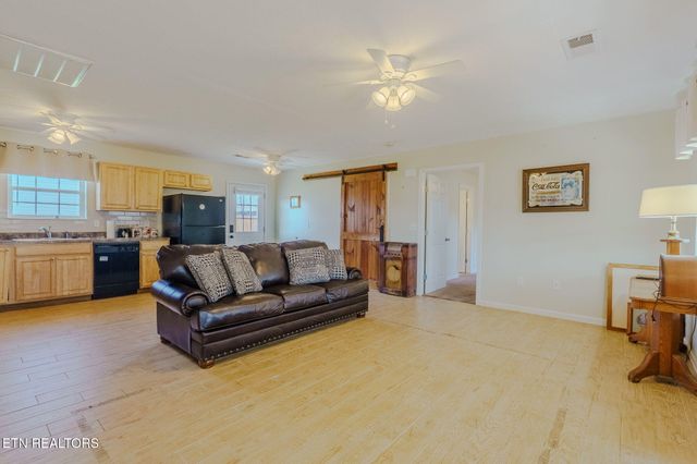 1504 Cloverdale Court, Sevierville, TN 37862