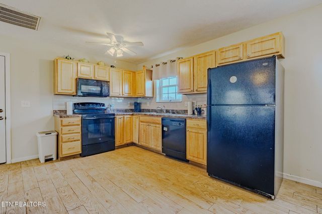 1504 Cloverdale Court, Sevierville, TN 37862