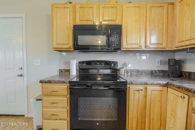 1504 Cloverdale Court, Sevierville, TN 37862