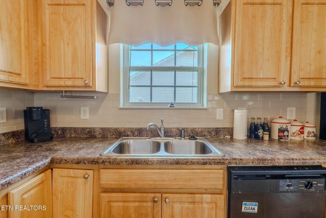 1504 Cloverdale Court, Sevierville, TN 37862