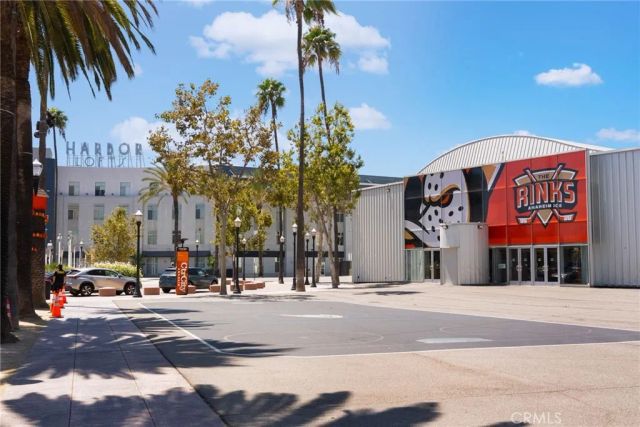 435 W Center Street Promenade 221, Anaheim, CA 92805
