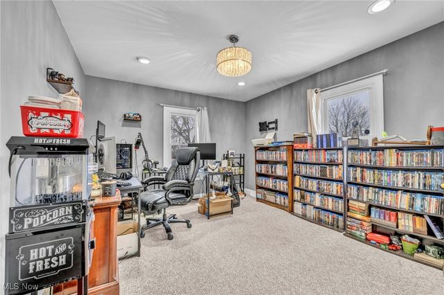 30 E Jay Street, Newton Falls, OH 44444