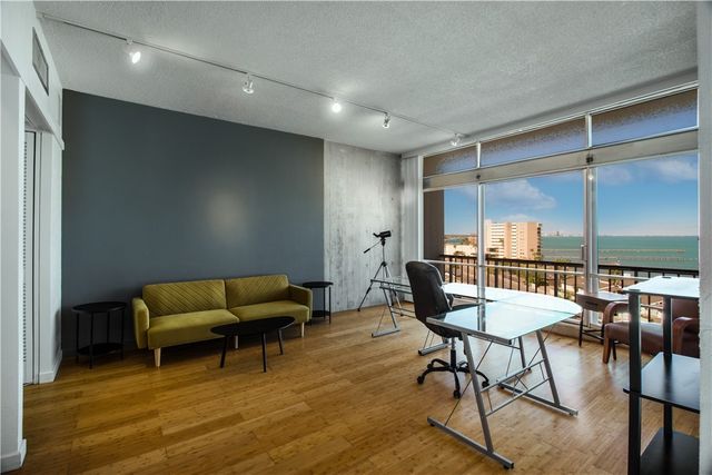 4600 Ocean Dr 702, Corpus Christi, TX 78412