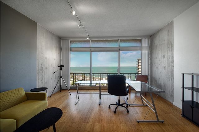 4600 Ocean Dr 702, Corpus Christi, TX 78412