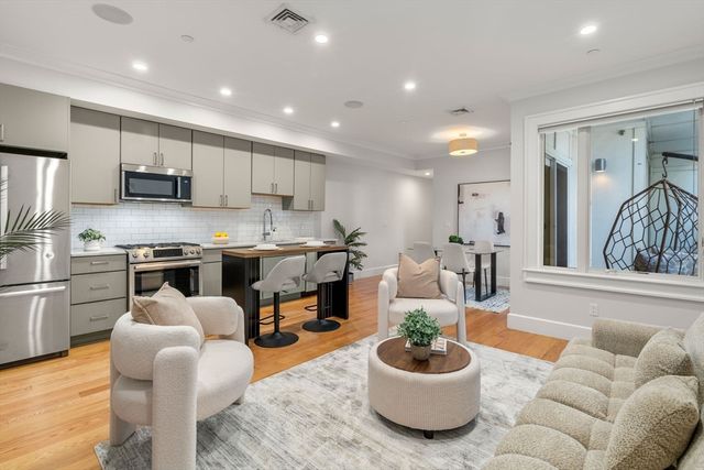 17 Vinton Street 1, Boston, MA 02127