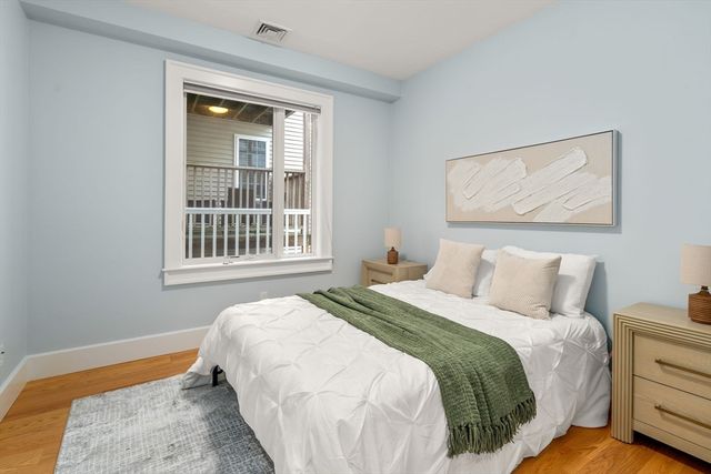 17 Vinton Street 1, Boston, MA 02127