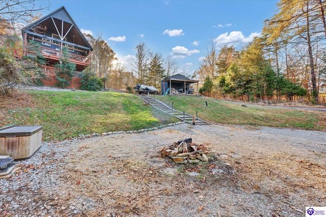 1021 Lochober Road, Leitchfield, KY 42754