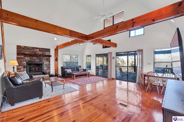 1021 Lochober Road, Leitchfield, KY 42754