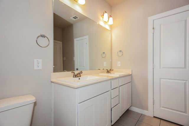 613 Sophia Way, Lewisville, TX 75057
