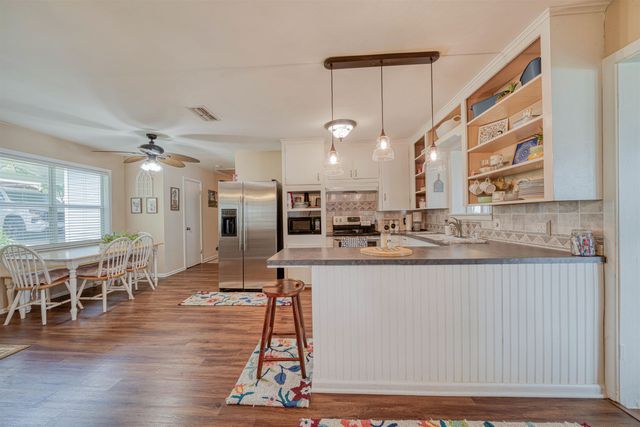 321 Crestwood Lp, Avinger, TX 75630