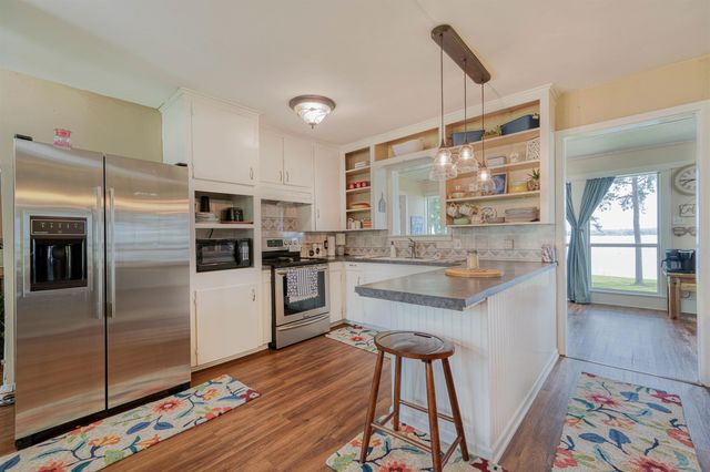 321 Crestwood Lp, Avinger, TX 75630