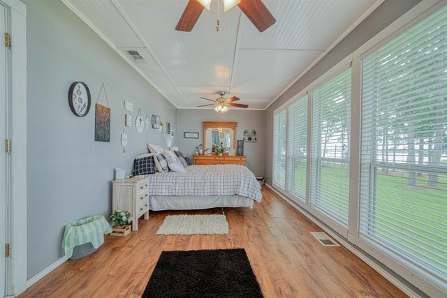 321 Crestwood Lp, Avinger, TX 75630