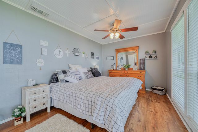 321 Crestwood Lp, Avinger, TX 75630