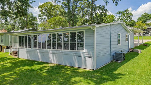 321 Crestwood Lp, Avinger, TX 75630