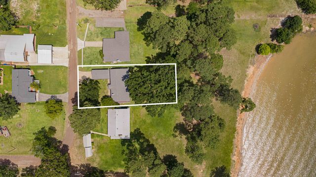 321 Crestwood Lp, Avinger, TX 75630