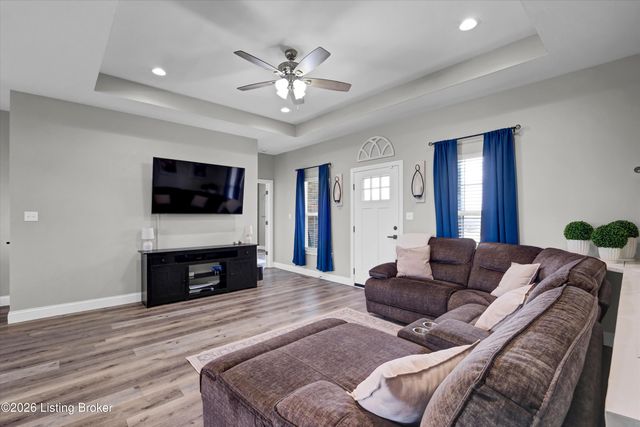 1817 Plum Ridge Rd, Taylorsville, KY 40071