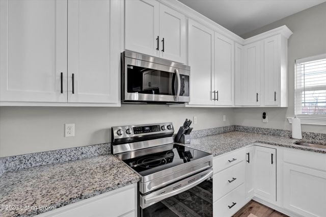 1817 Plum Ridge Rd, Taylorsville, KY 40071