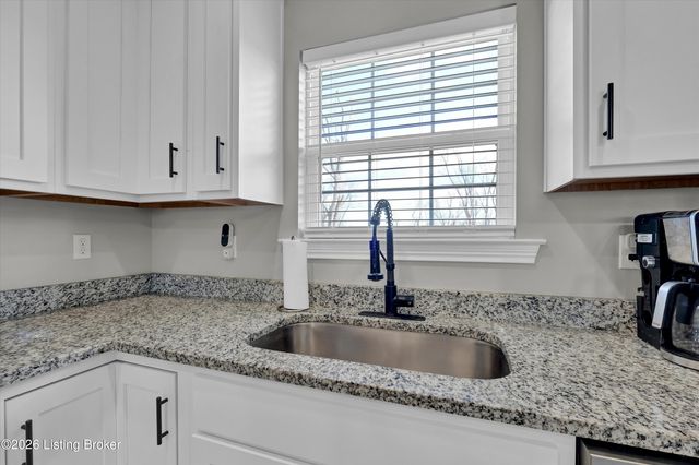 1817 Plum Ridge Rd, Taylorsville, KY 40071