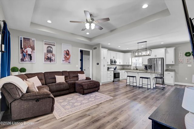 1817 Plum Ridge Rd, Taylorsville, KY 40071